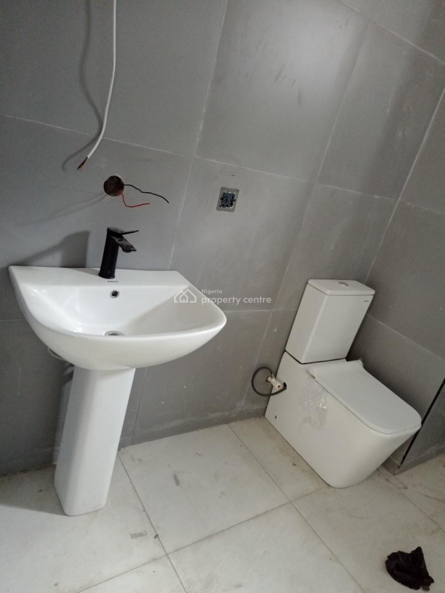 Newly Built and Exquisitely Finished 3 Bedroom Penthouse, Ikate, Lekki Phase 2, Lekki, Lagos, Flat / Apartment for Sale