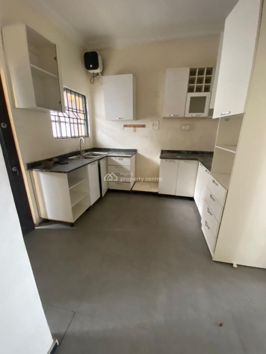 Spacious 2 Bedroom Flat, Sangotedo, Ajah, Lagos, Flat / Apartment for Rent