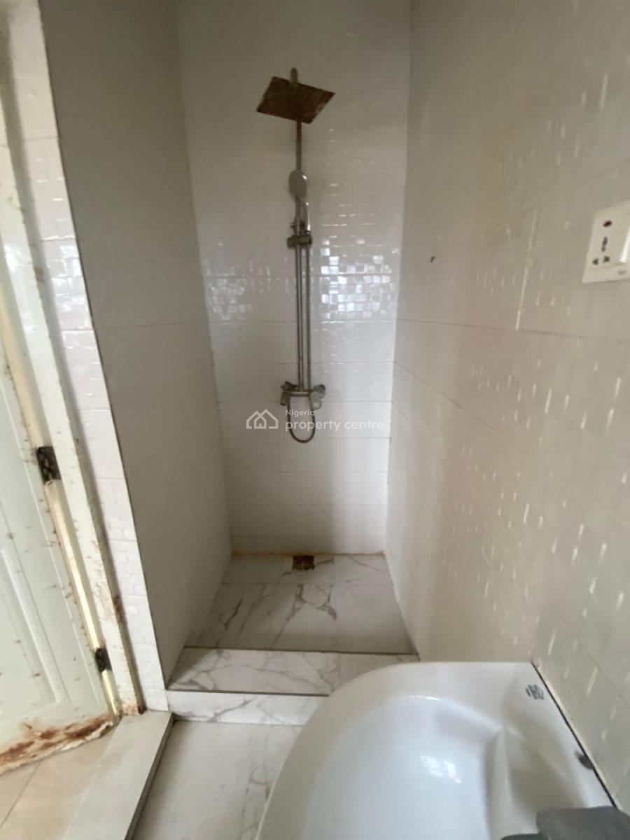 Spacious 2 Bedroom Flat, Sangotedo, Ajah, Lagos, Flat / Apartment for Rent