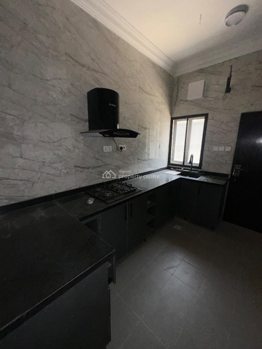 Massive 3 Bedroom Apartment, Off Esther Adeleke Or Studio 24, Lekki Phase 1, Lekki, Lagos, House for Rent