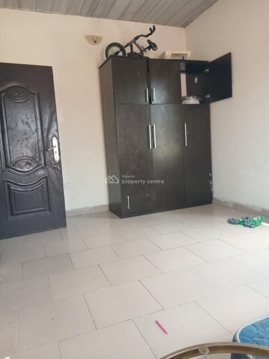 Spacious 2 Bedroom Flat Upstairs, Ogombo, Ajah, Lagos, Flat / Apartment for Rent