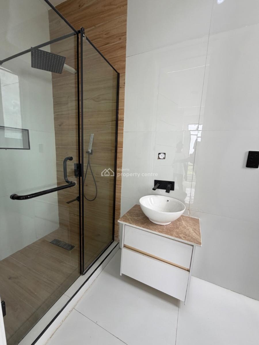 Spacious 6 Bedroom Fully Detached House with Elevator, Chevron, Lekki, Lagos, Detached Duplex for Sale