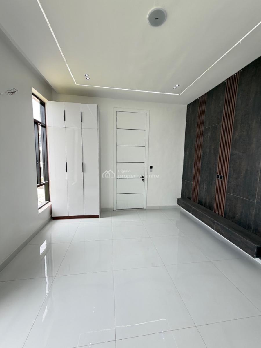 Spacious 6 Bedroom Fully Detached House with Elevator, Chevron, Lekki, Lagos, Detached Duplex for Sale