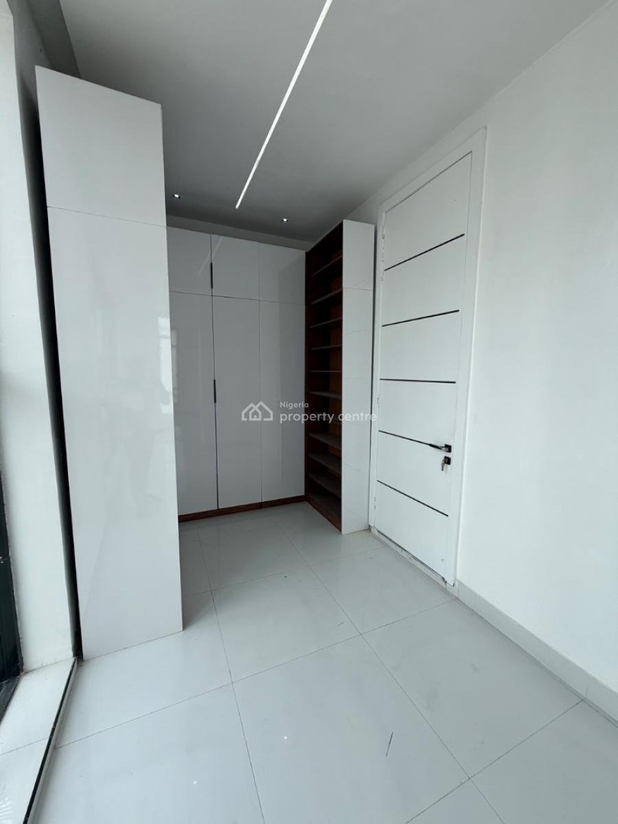 Spacious 6 Bedroom Fully Detached House with Elevator, Chevron, Lekki, Lagos, Detached Duplex for Sale