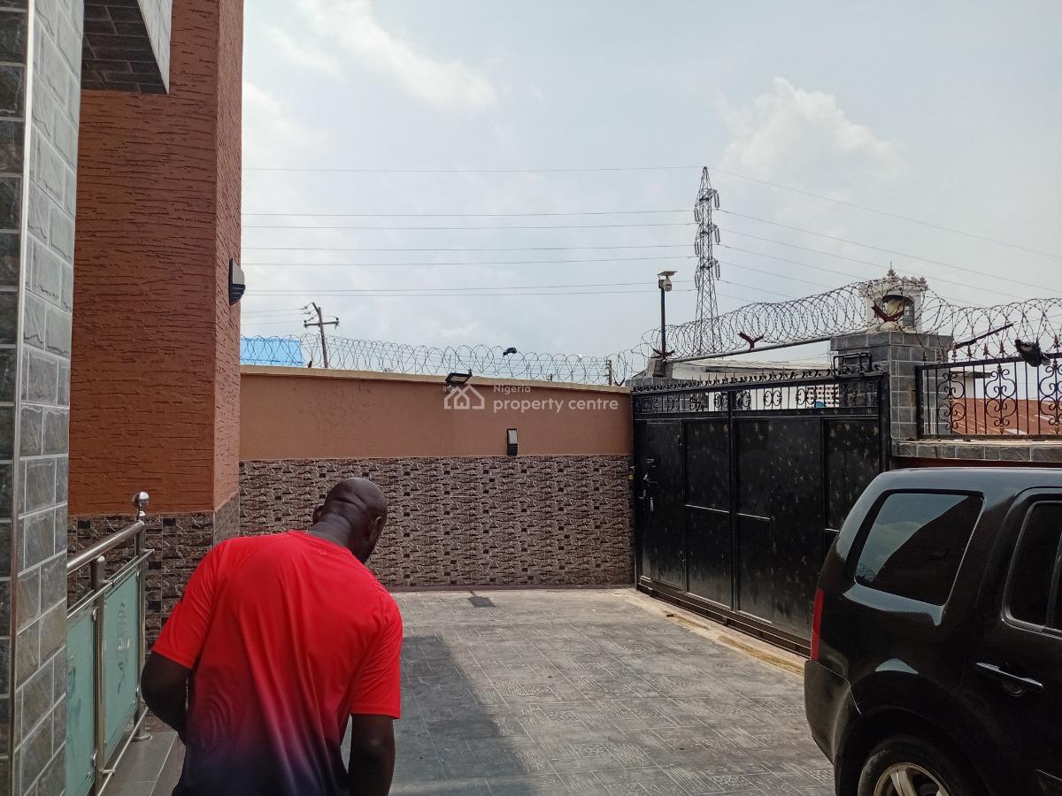 Luxury 2 Bedroom Apartment, Fadare Street, Alapere, Ketu, Lagos, Flat / Apartment for Rent