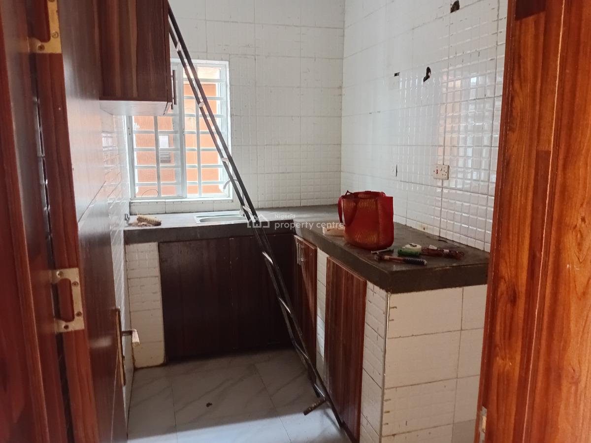 Luxury 2 Bedroom Apartment, Fadare Street, Alapere, Ketu, Lagos, Flat / Apartment for Rent