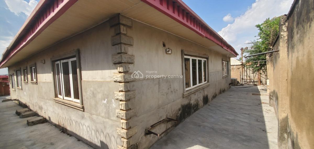 4 Bedroom Flat on a Plot of Land, Federal Housing Estate,, Abeokuta South, Ogun, Detached Bungalow for Sale