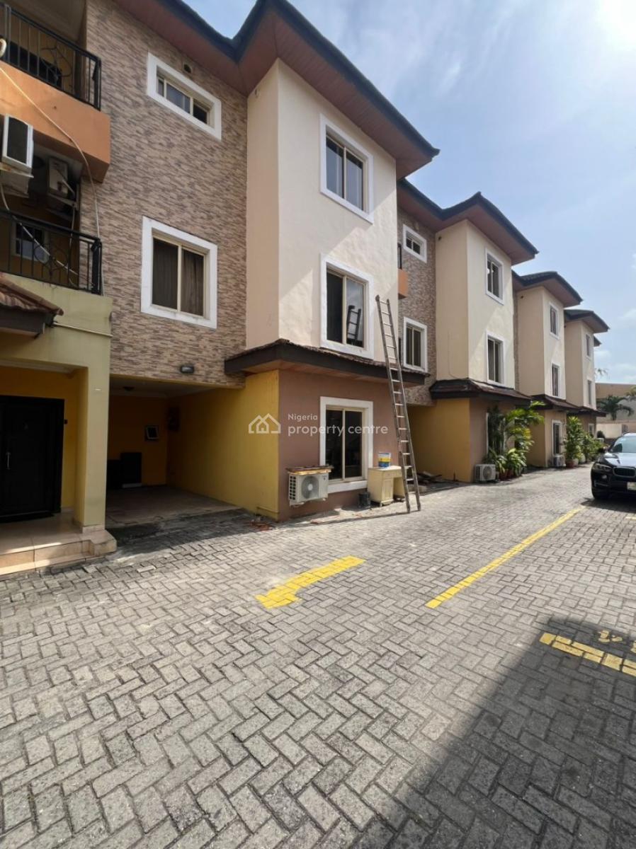 4 Bedroom Terrace Duplex with Bq and Swimming Pool in a Secured Estate, Lekki Phase 1, Lekki, Lagos, Terraced Duplex for Rent