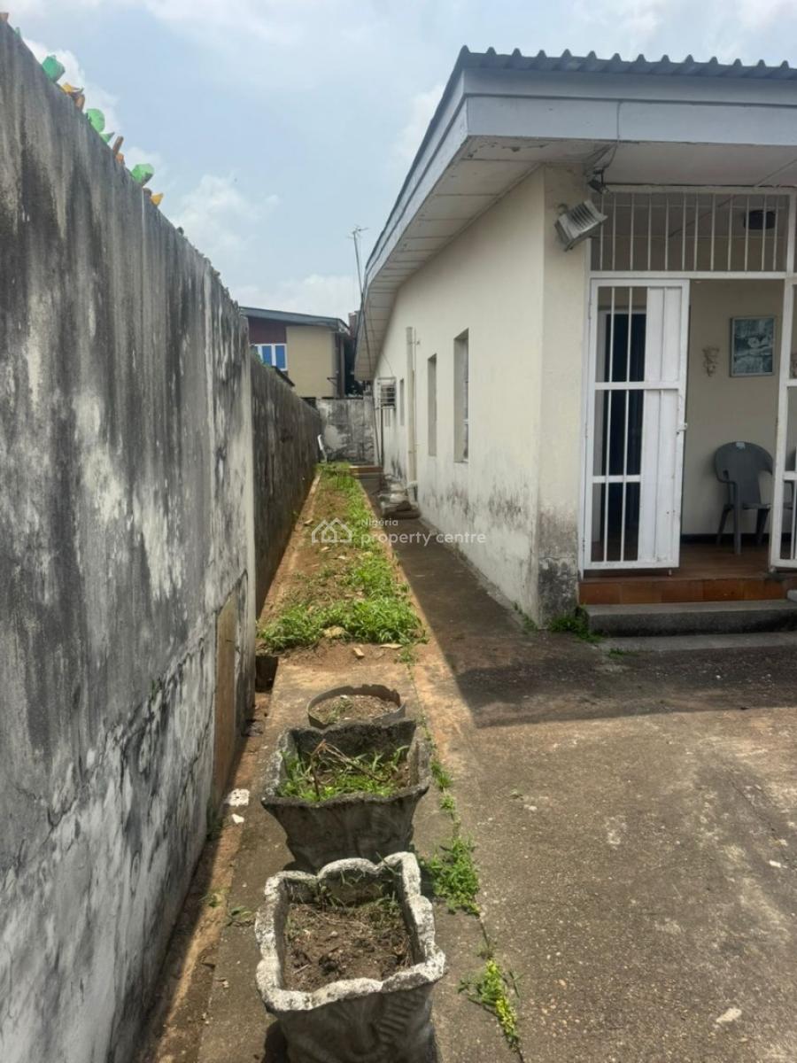 Spacious Detached 3 Bedroom Bungalow for Office/commercial Use Only, Tafabalewa Crescent, Adeniran Ogunsanya, Surulere, Lagos, Detached Bungalow for Rent