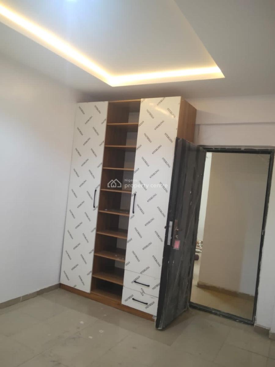 Executive and Spacious 3 Bedroom Flat, Maryland, Lagos, Flat / Apartment for Rent