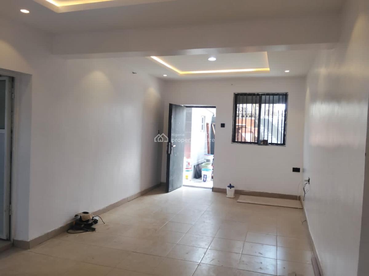 Executive and Spacious 3 Bedroom Flat, Maryland, Lagos, Flat / Apartment for Rent