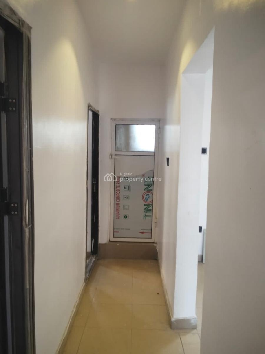 Executive and Spacious 3 Bedroom Flat, Maryland, Lagos, Flat / Apartment for Rent