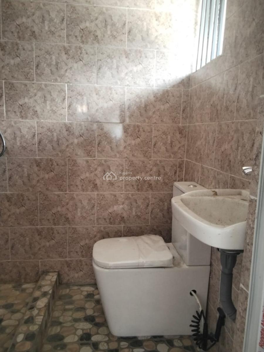 Executive and Spacious 3 Bedroom Flat, Maryland, Lagos, Flat / Apartment for Rent