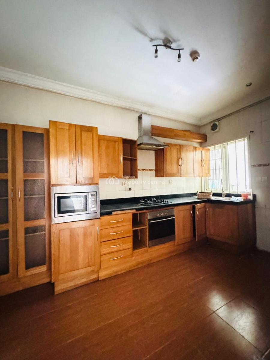 Well Built Three Bedroom Apartment with Bq, Banana Island, Ikoyi, Lagos, Flat / Apartment for Rent