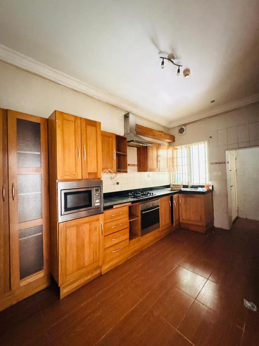 Well Built Three Bedroom Apartment with Bq, Banana Island, Ikoyi, Lagos, Flat / Apartment for Rent