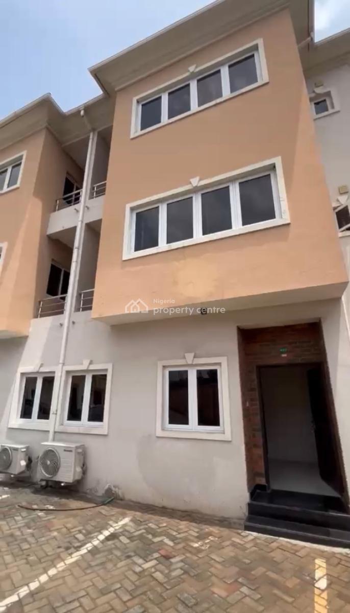 Well Furnished 4 Bedroom Terrace Duplex, Surulere, Lagos, Terraced Duplex for Sale