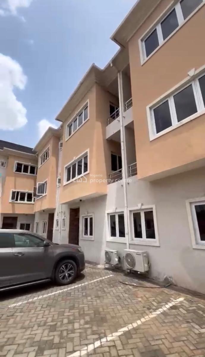 Well Furnished 4 Bedroom Terrace Duplex, Surulere, Lagos, Terraced Duplex for Sale