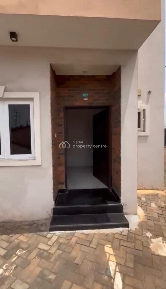 Well Furnished 4 Bedroom Terrace Duplex, Surulere, Lagos, Terraced Duplex for Sale