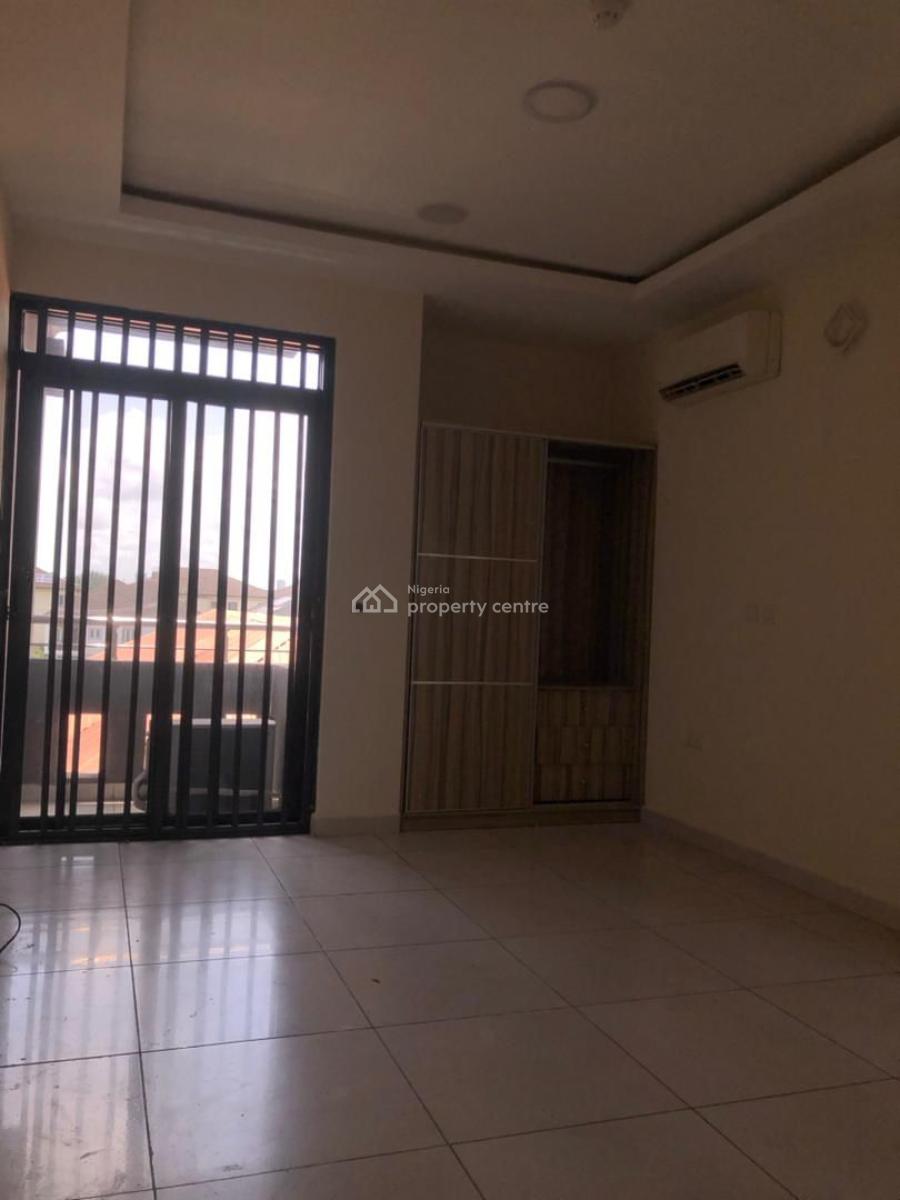 a Fully Finished 3 Bedroom Apartment, Lekki Phase 1, Lekki, Lagos, Flat / Apartment for Rent