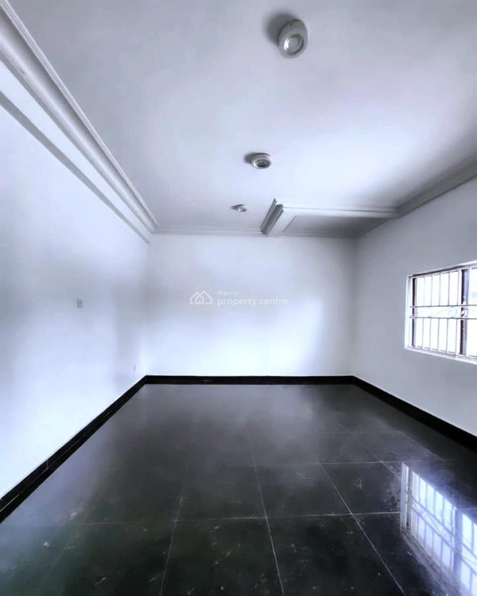 5 Bedrooms Semi-detached Duplex + Bq  for Office Use., Lekki Phase 1, Lekki, Lagos, Office Space for Rent