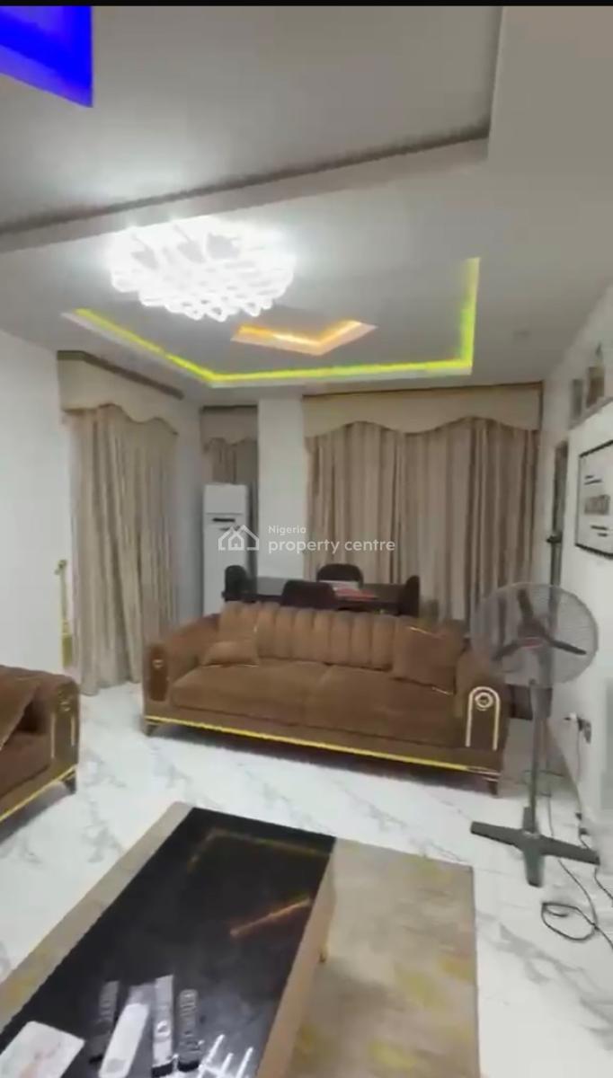 Fully Furnished Standard 2 Bedrooms Flat, Alagomeji, Yaba, Lagos, Flat / Apartment for Rent