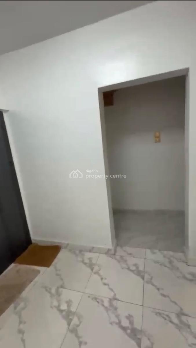 Fully Furnished Standard 2 Bedrooms Flat, Alagomeji, Yaba, Lagos, Flat / Apartment for Rent