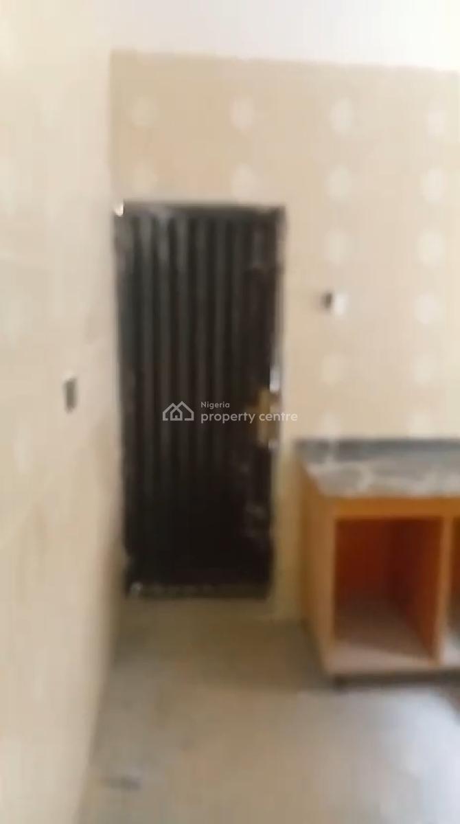 a 3 Bedroom Apartment, Oyemekun College Road, Abule Egba, Agege, Lagos, Flat / Apartment for Rent