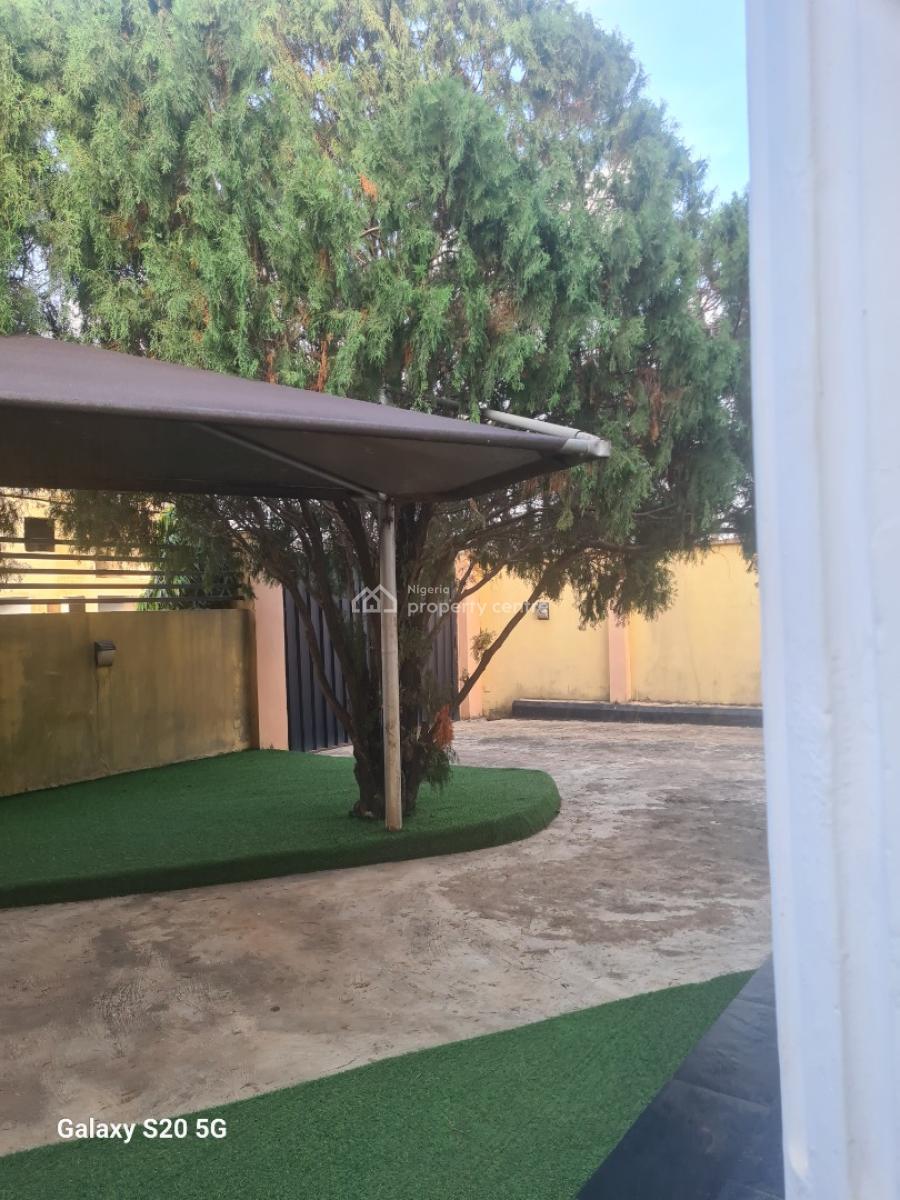 Executive 6 Bedrooms Bungalow, Radio Estate, Off Awolowo Road, Ikorodu, Lagos, Detached Bungalow for Sale