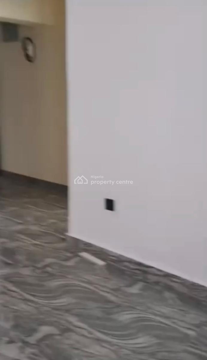 Decent 2 Bedroom Flat Upstairs, Anthony, Maryland, Lagos, Flat / Apartment for Rent