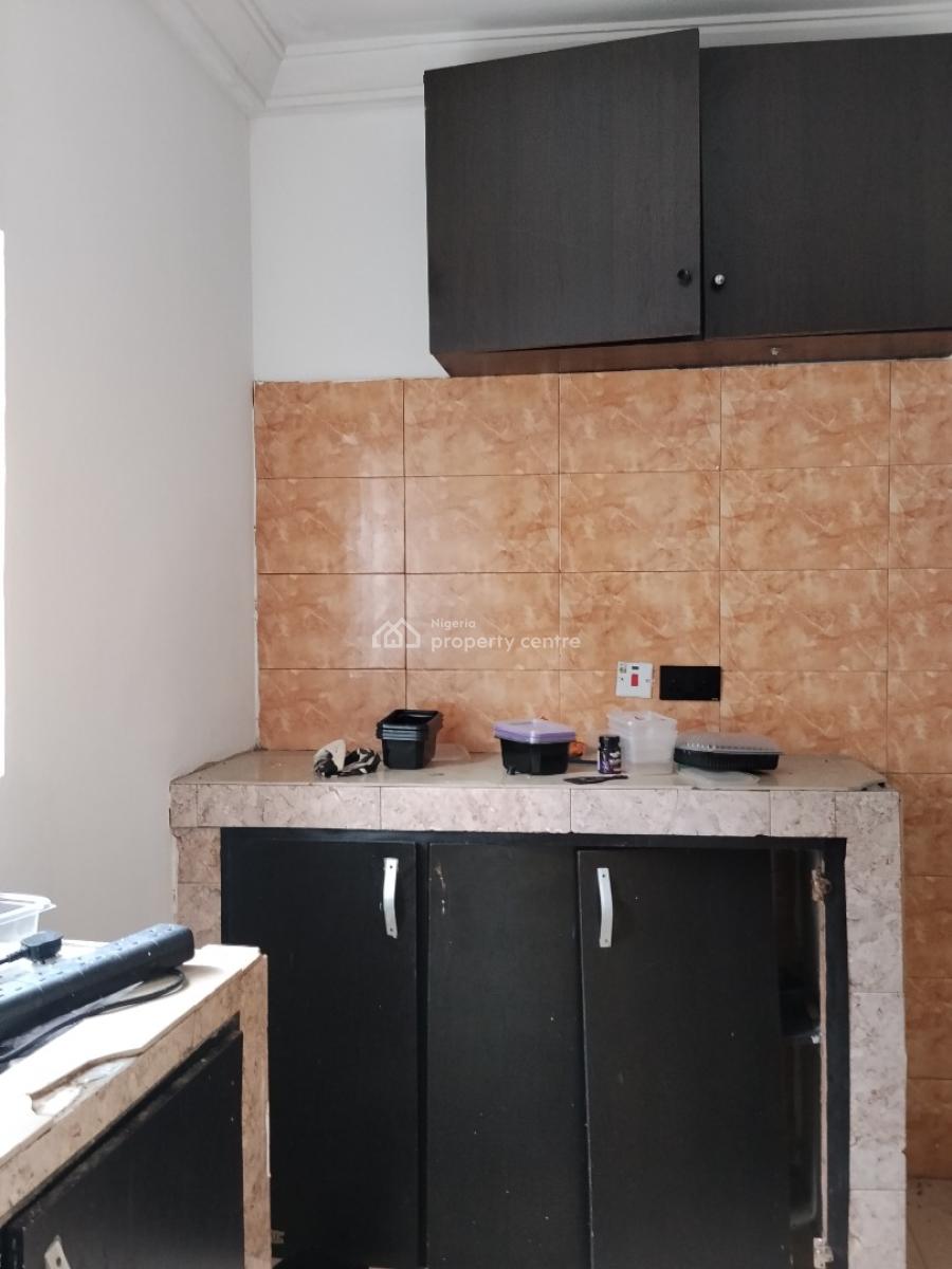 2 Bedroom Upstairs, Lagos Business School, Olokonla, Ajah, Lagos, Flat / Apartment for Rent