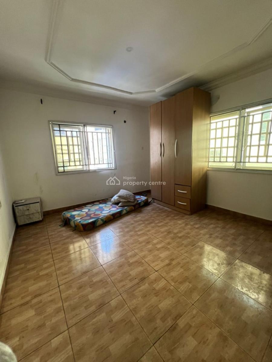 Stunning Spacious 2 Bedroom Apartment in a Secure Estate, Osapa, Lekki, Lagos, Flat / Apartment for Rent