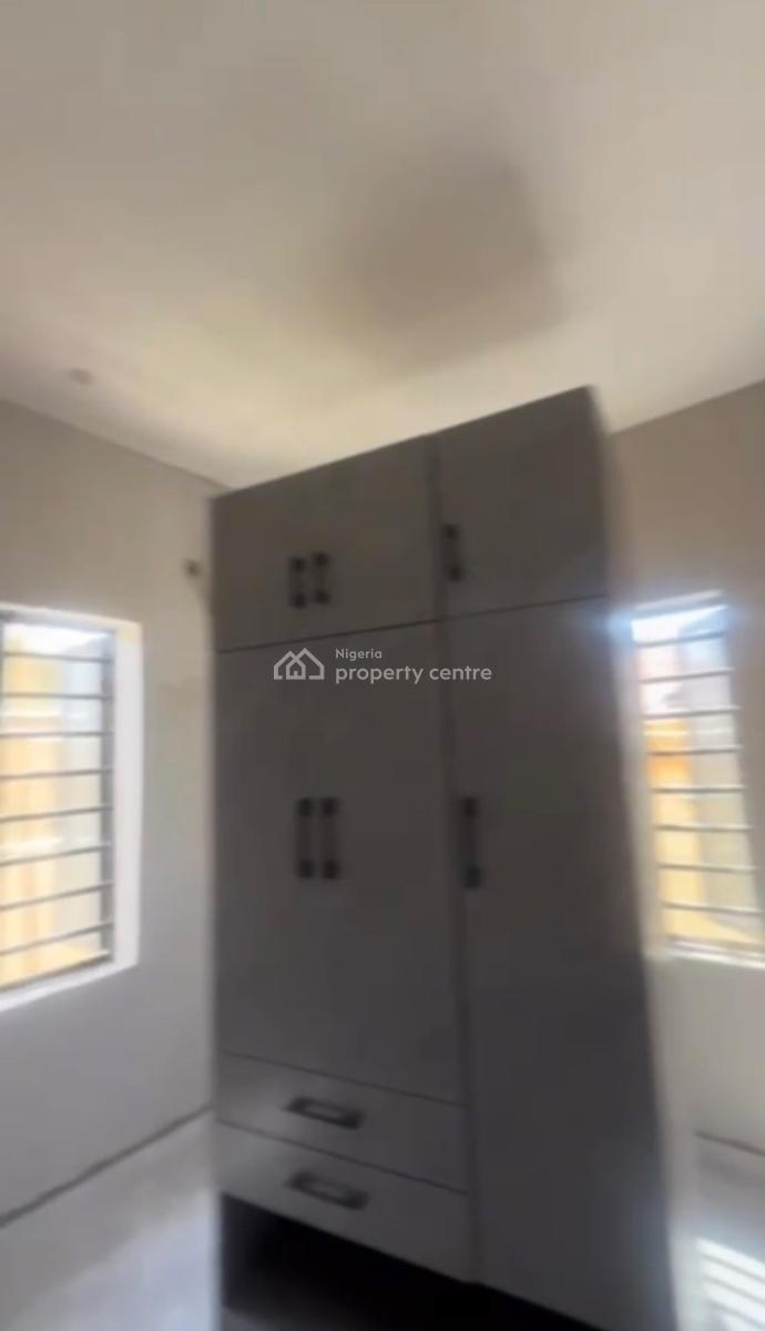 Newly Built Spacious 3bedroom Flat Upstairs, Surulere, Lagos, Flat / Apartment for Rent