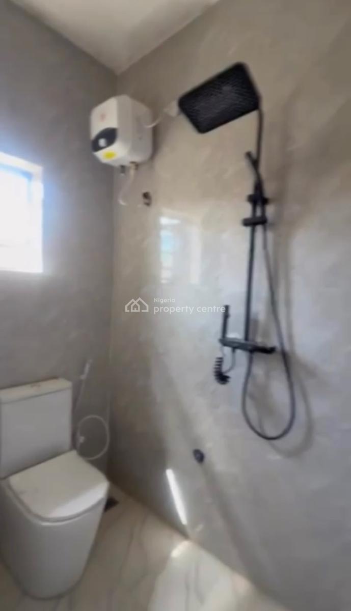 Newly Built Spacious 3bedroom Flat Upstairs, Surulere, Lagos, Flat / Apartment for Rent