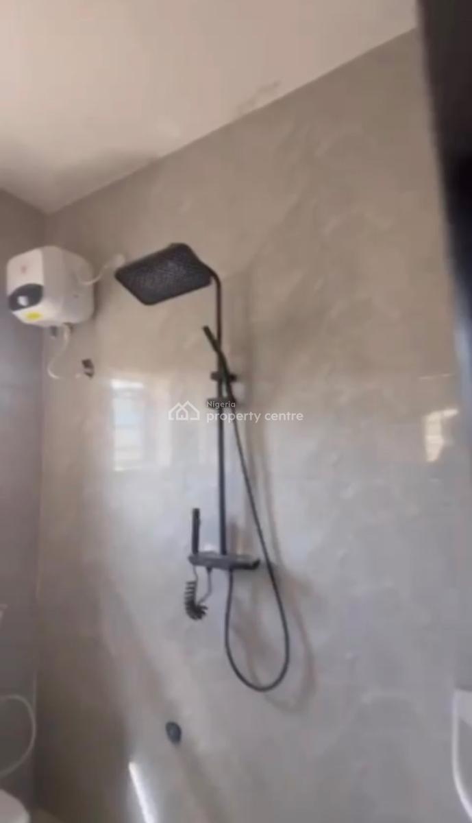 Newly Built Spacious 3bedroom Flat Upstairs, Surulere, Lagos, Flat / Apartment for Rent