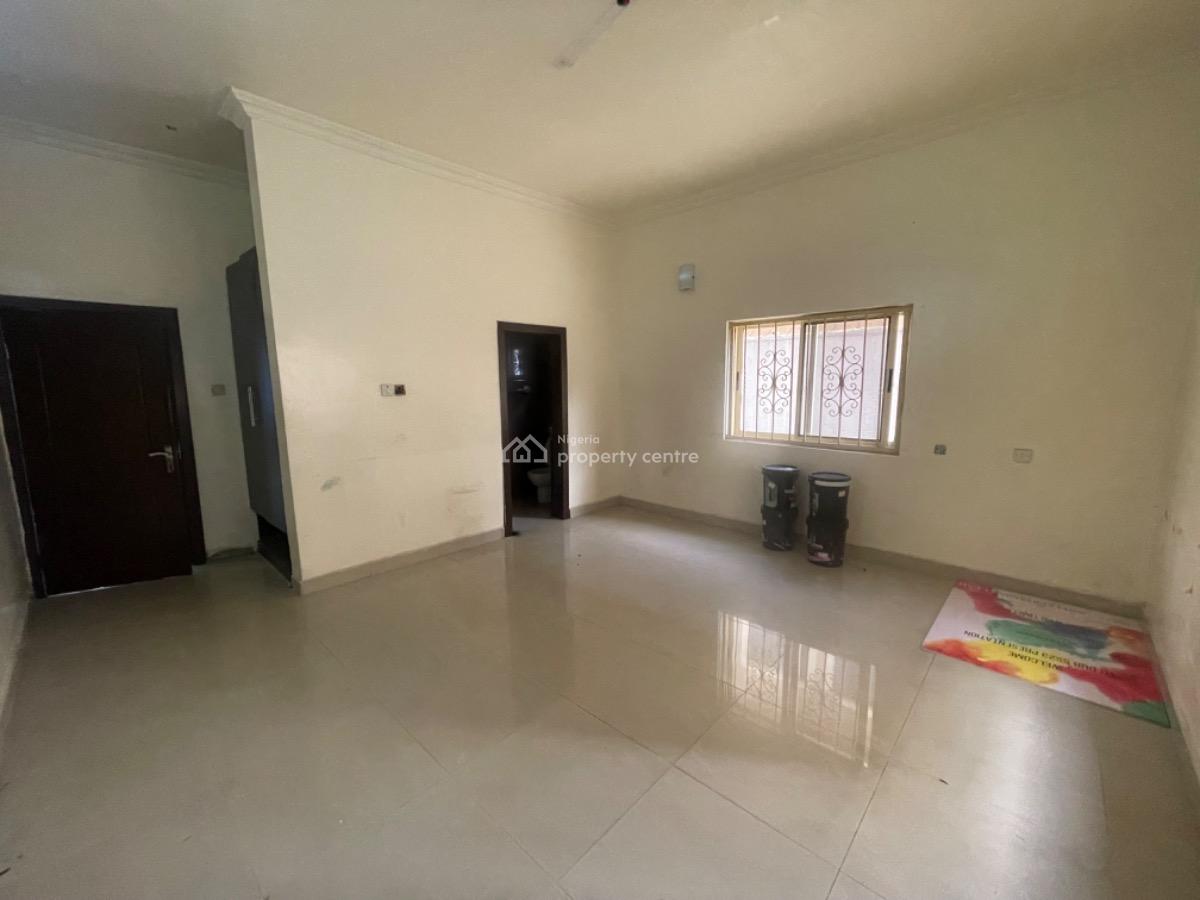 Very Spacious 4 Bedroom with Bq, Lekki Phase 1, Lekki, Lagos, Semi-detached Duplex for Rent