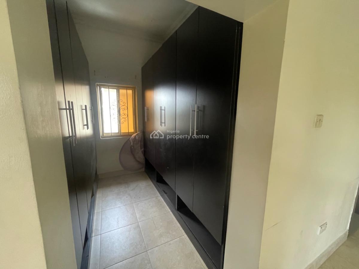 Very Spacious 4 Bedroom with Bq, Lekki Phase 1, Lekki, Lagos, Semi-detached Duplex for Rent