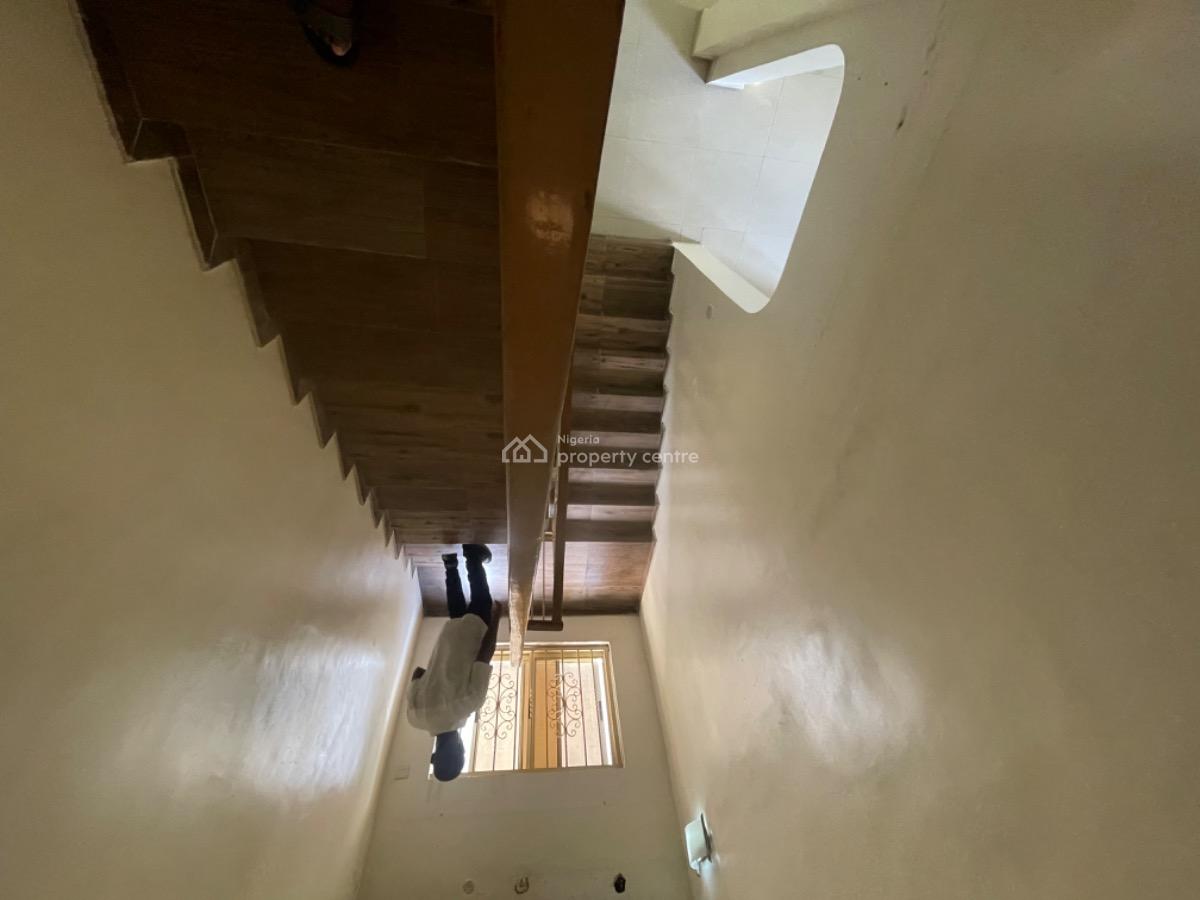 Very Spacious 4 Bedroom with Bq, Lekki Phase 1, Lekki, Lagos, Semi-detached Duplex for Rent
