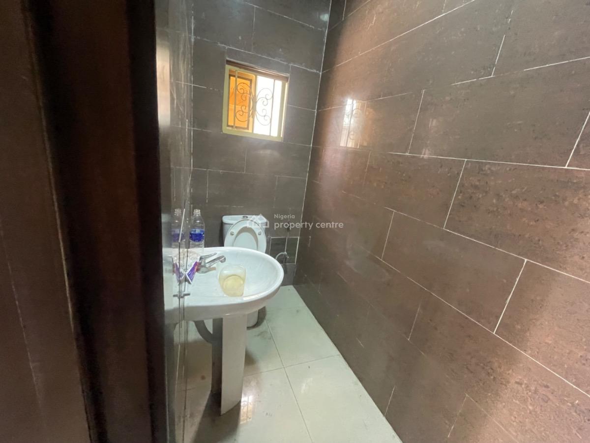 Very Spacious 4 Bedroom with Bq, Lekki Phase 1, Lekki, Lagos, Semi-detached Duplex for Rent