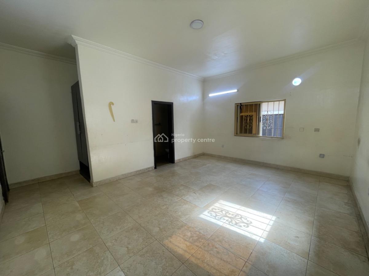 Very Spacious 4 Bedroom with Bq, Lekki Phase 1, Lekki, Lagos, Semi-detached Duplex for Rent