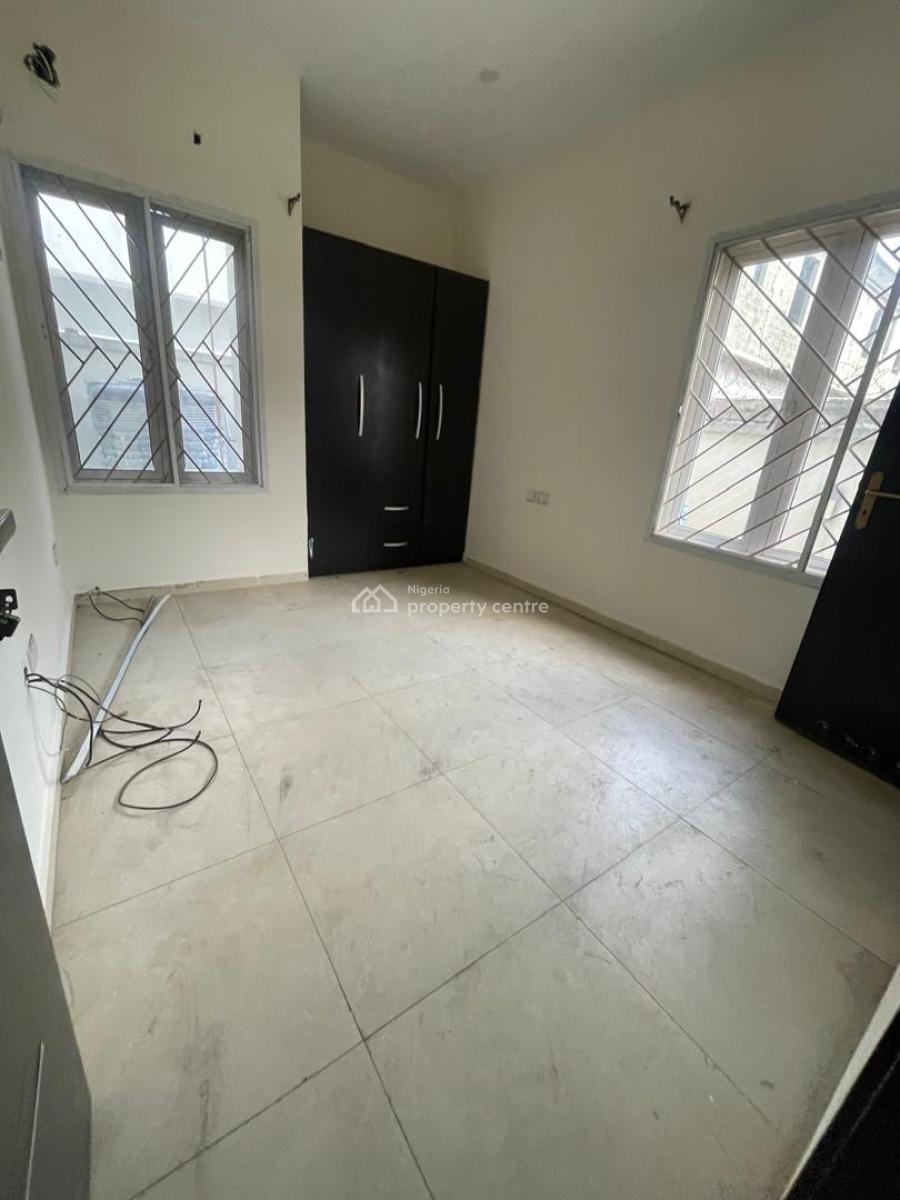 Neat and Nice 3 Bedroom Apartment, Lekki Phase 1, Lekki, Lagos, House for Rent
