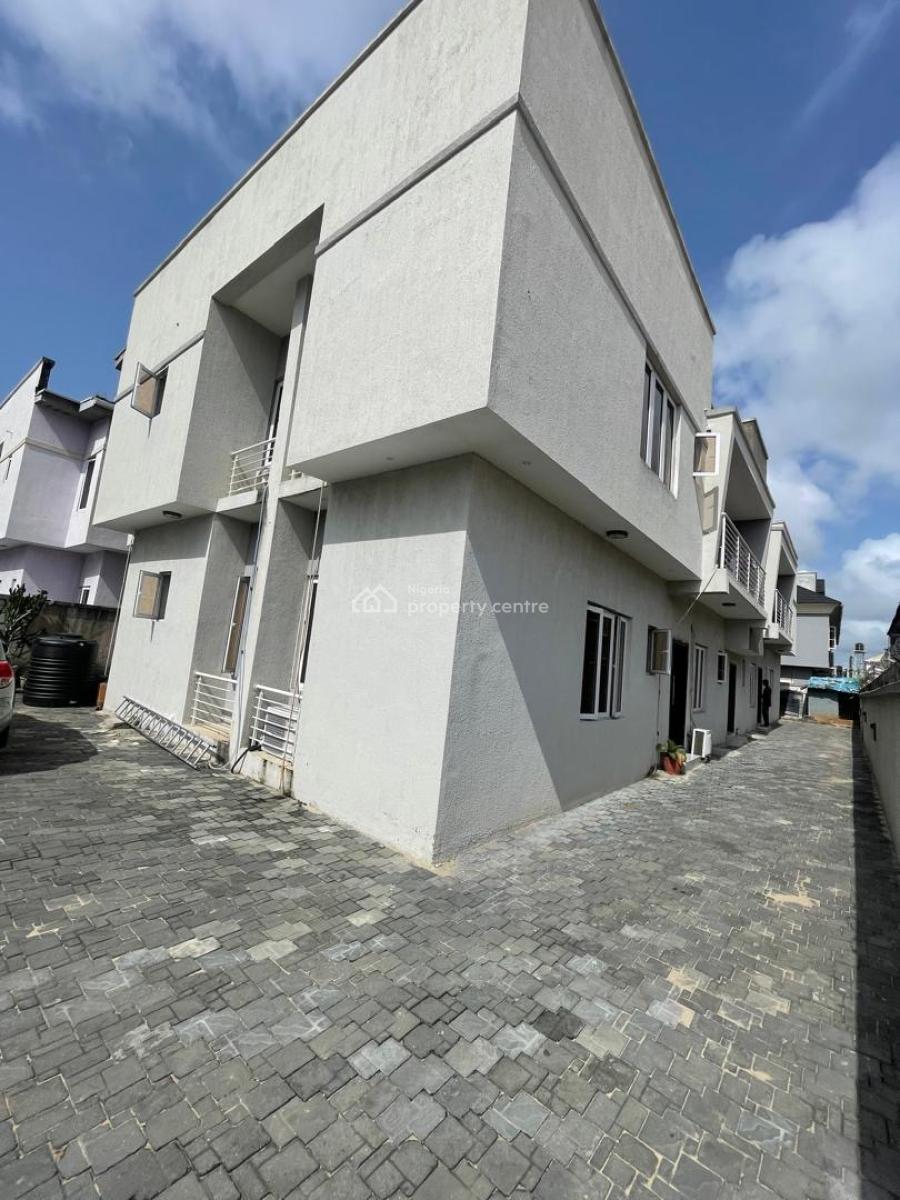 Neat and Nice 3 Bedroom Apartment, Lekki Phase 1, Lekki, Lagos, House for Rent