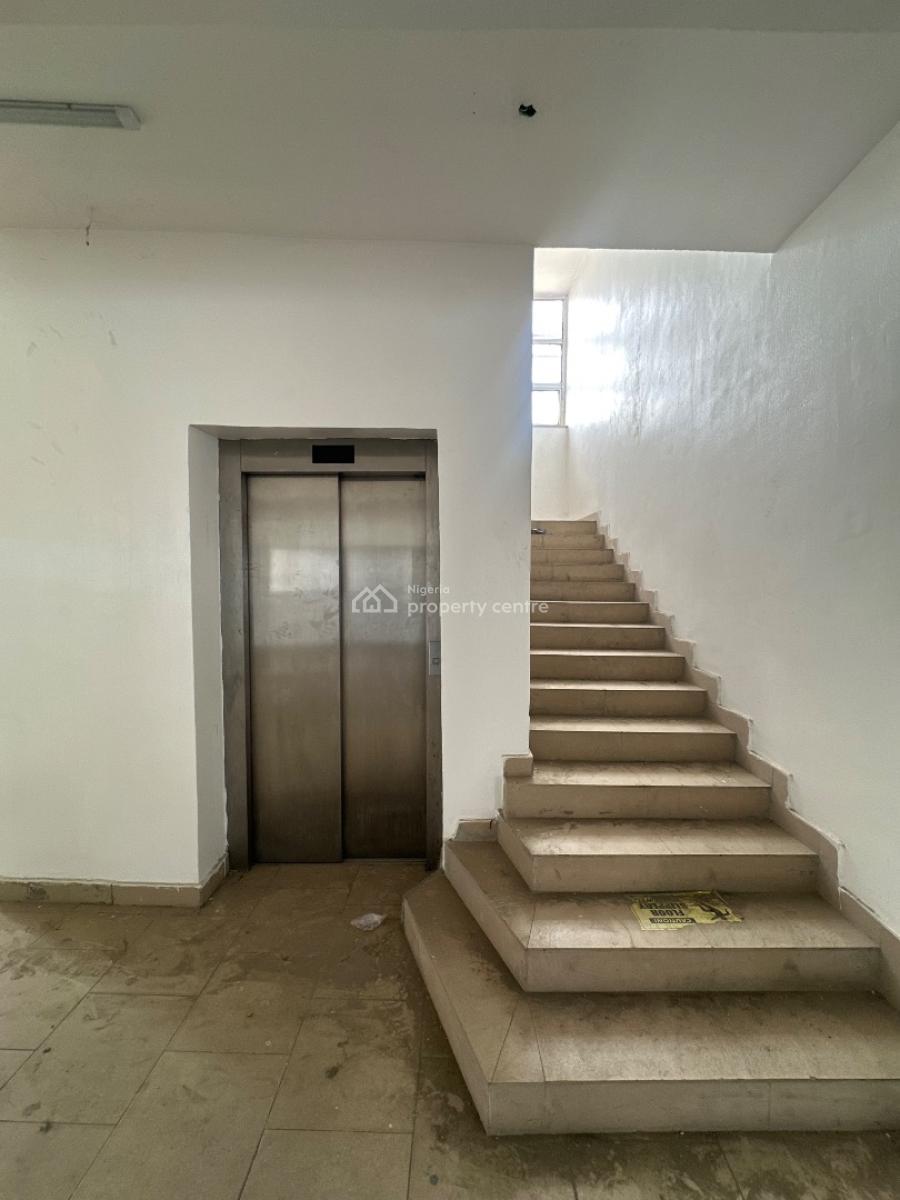 Large Office Space/shop, Vgc, Lekki, Lagos, Office Space for Rent