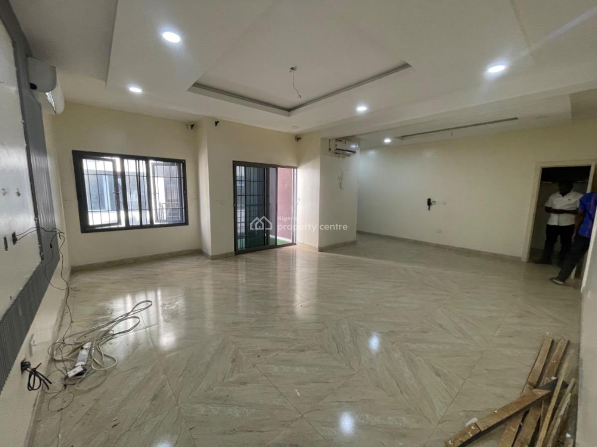 Well Maintained 3 Bedroom with Swimming Pool and Bq on 1st Floor, Lekki Phase 1, Lekki, Lagos, House for Rent