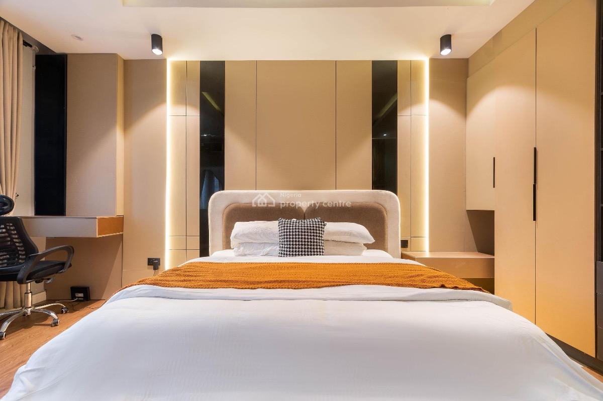 Luxury 4 Bedroom Apartment, Lekki Phase 1, Lekki, Lagos, Flat / Apartment Short Let