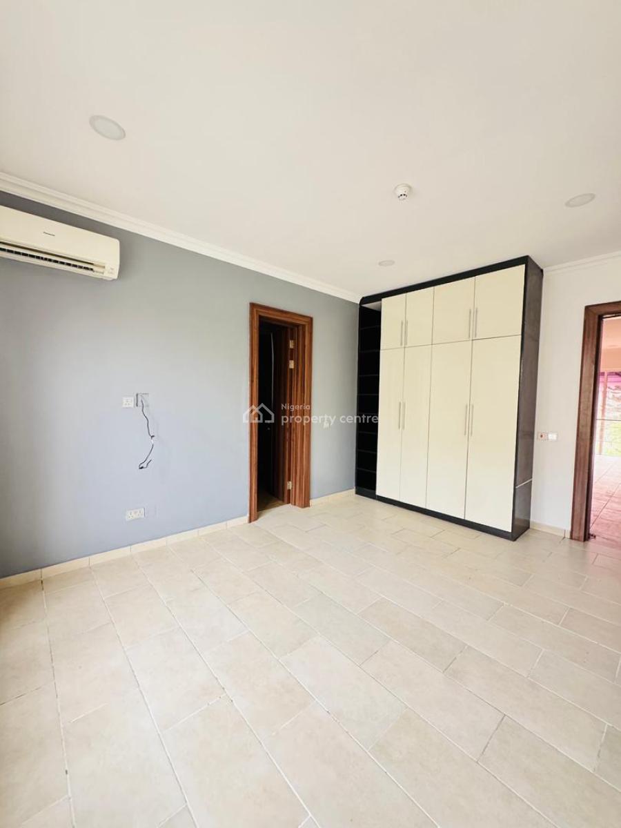 Well Maintained Four Bedroom Terrace House with Bq, Banana Island, Ikoyi, Lagos, Terraced Duplex for Rent