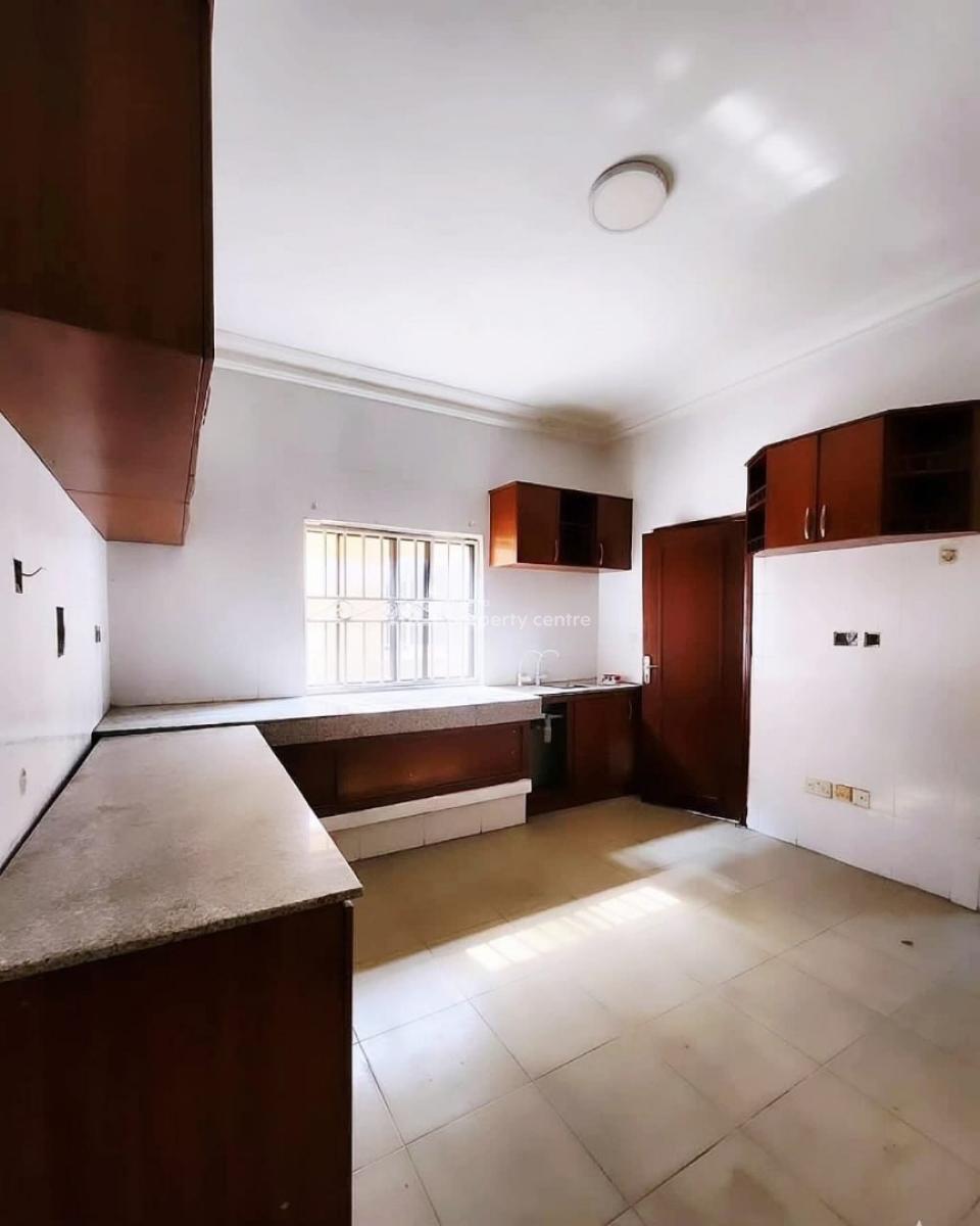 Commercial 5 Bedroom Semi-detached Duplex + Bq, Lekki Phase 1, Lekki, Lagos, Office Space for Rent