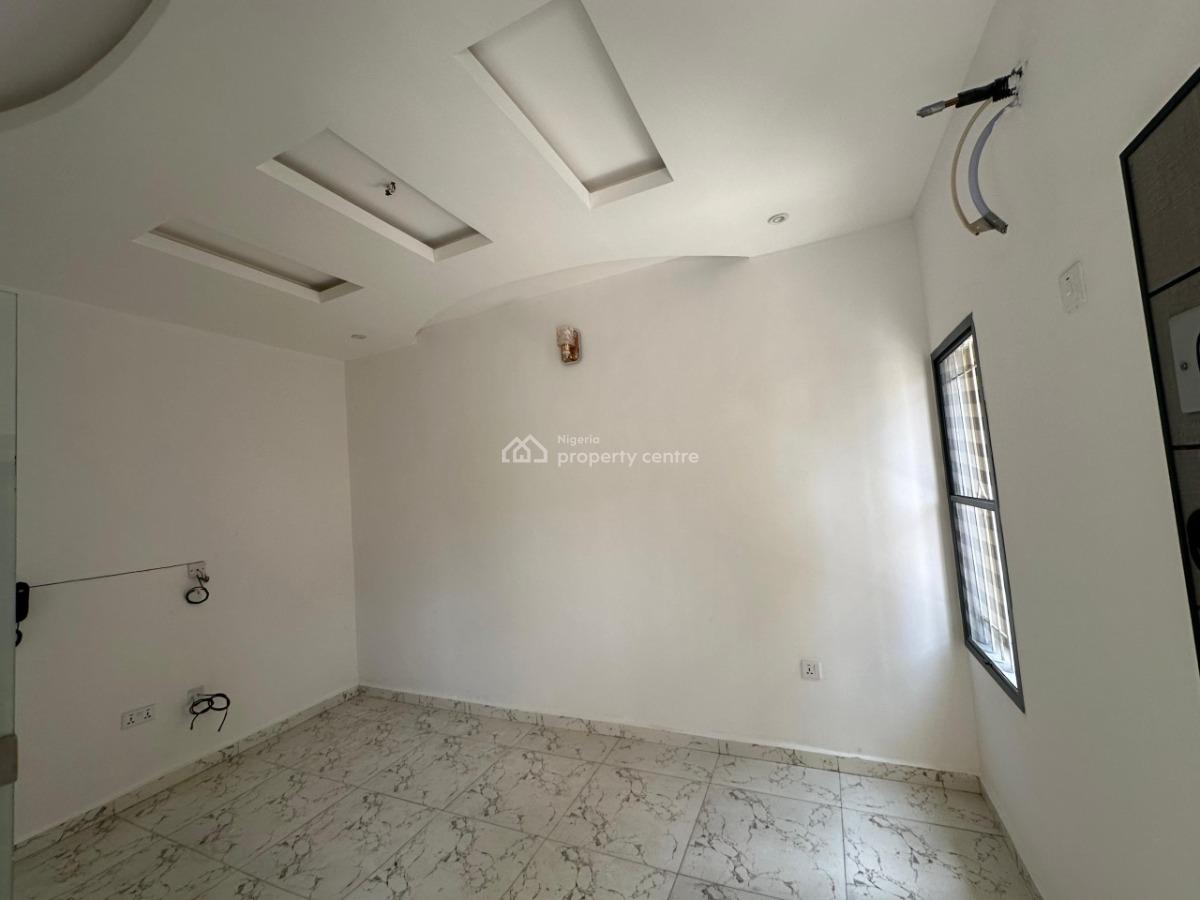 a Room and Parlour, Mafoluku, Oshodi, Lagos, Mini Flat (room and Parlour) for Rent