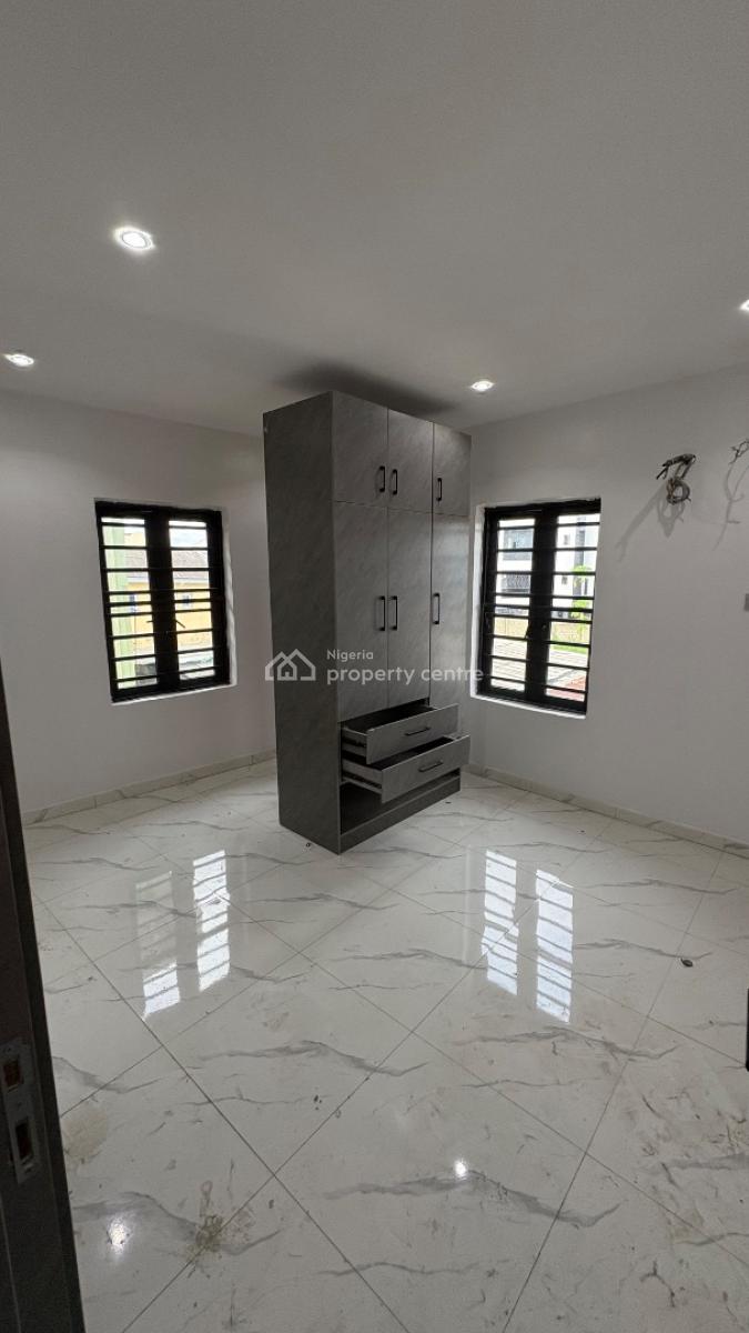 Newly Built 3-bedroom Flats Upstairs, Off Adekunle Kuye, Agbonyin, Surulere, Lagos, House for Rent