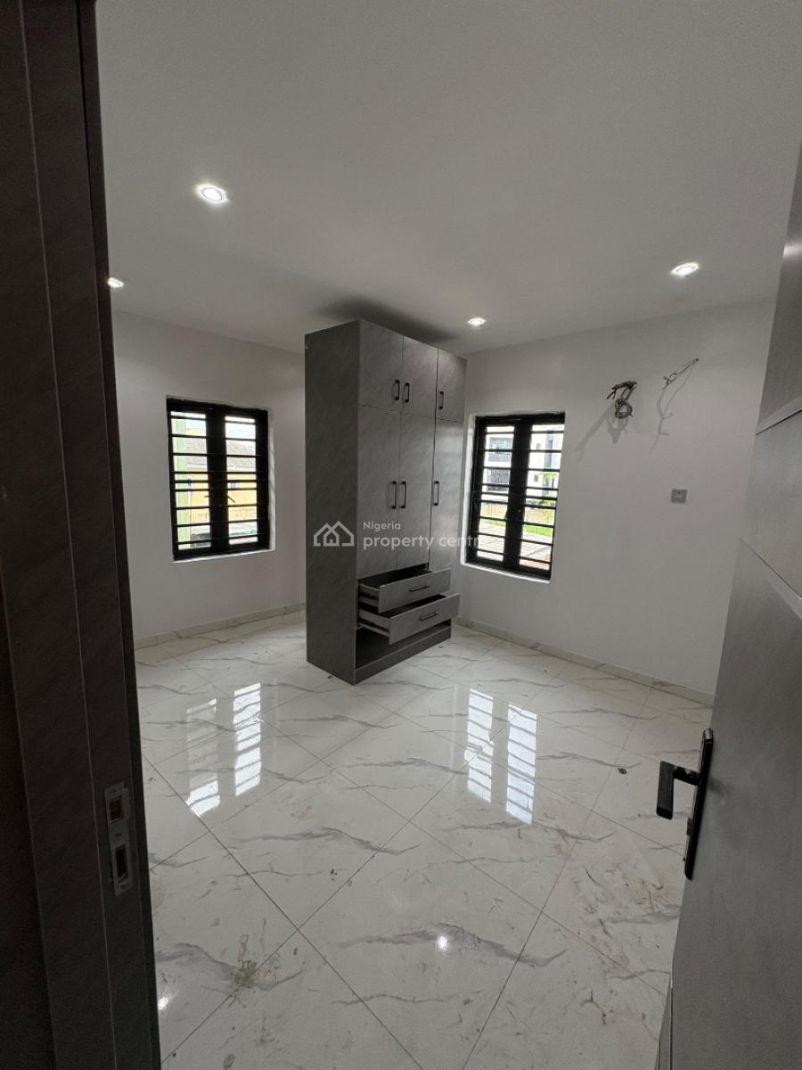 Newly Built 3-bedroom Flats Upstairs, Off Adekunle Kuye, Agbonyin, Surulere, Lagos, House for Rent