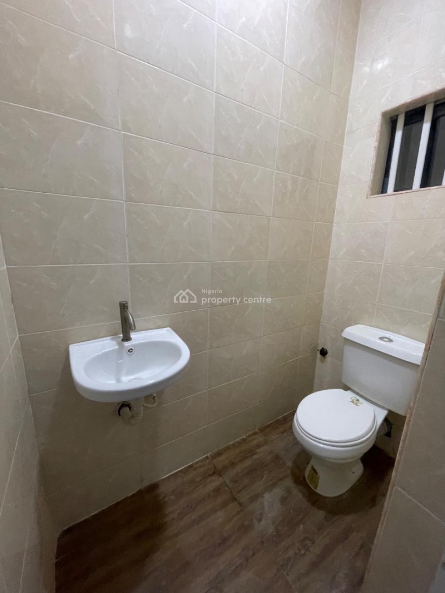 a Spacious 2 Bedroom Apartment, Lekki County, Ikota, Lekki, Lagos, Flat / Apartment for Rent